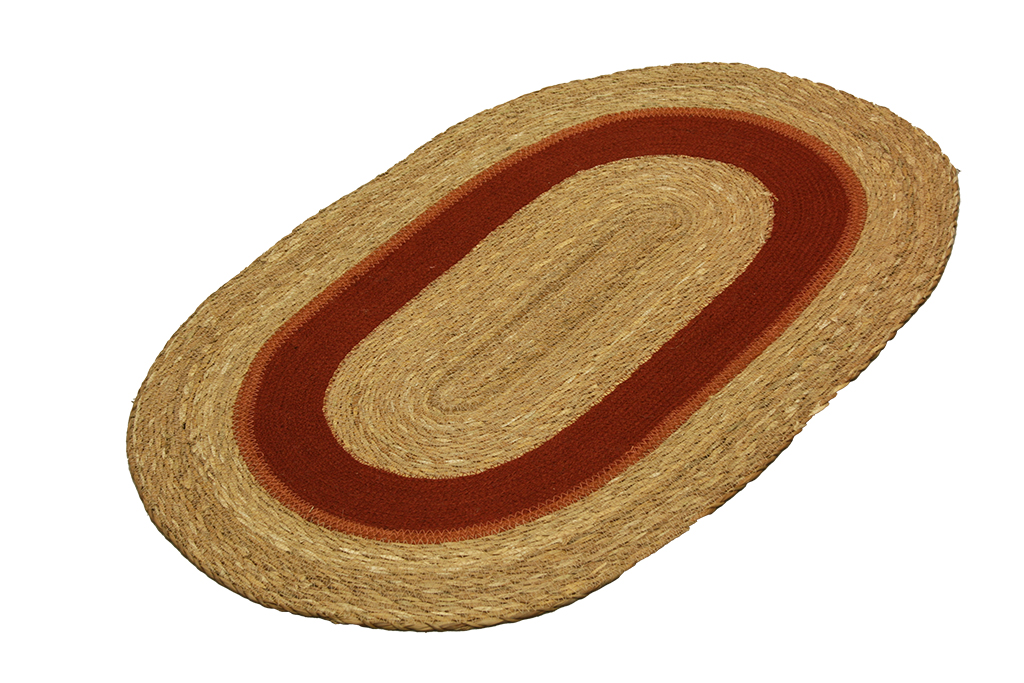 Dessous de plat ovale avec motif grenat