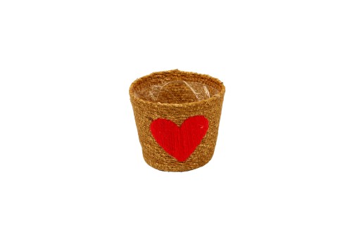 Macetero con corazon rojo