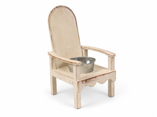 Silla macetero descolorida