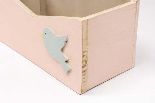 Macetero de madera con pajarito s/3 defectos pintura