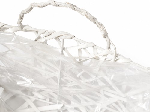 Cesta de mimbre blanca