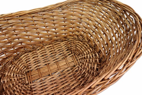 Cesta de mimbre ovalada marrón