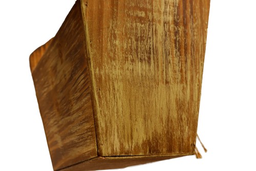 Macetero madera detalle flores